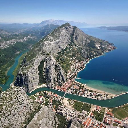 Villa Omiš Exteriör bild