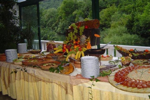 Villa Omiš Exteriör bild