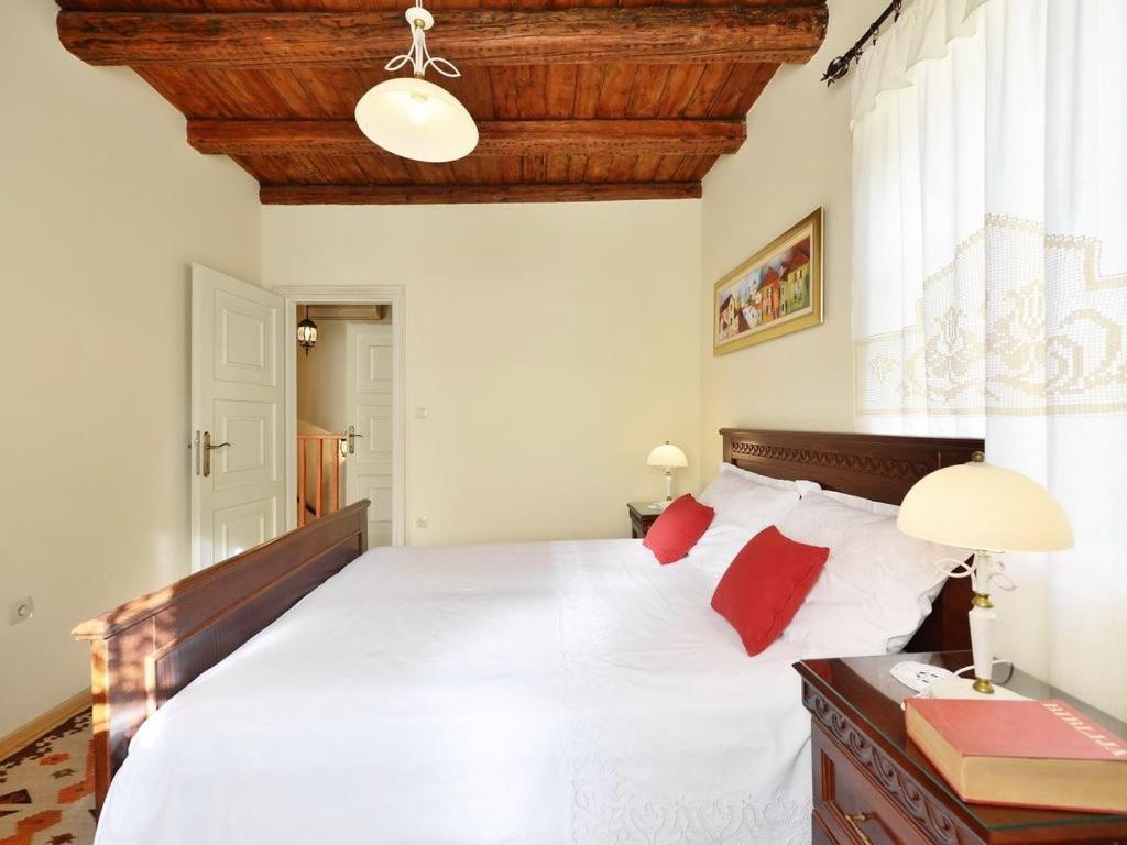 Villa Omiš Exteriör bild