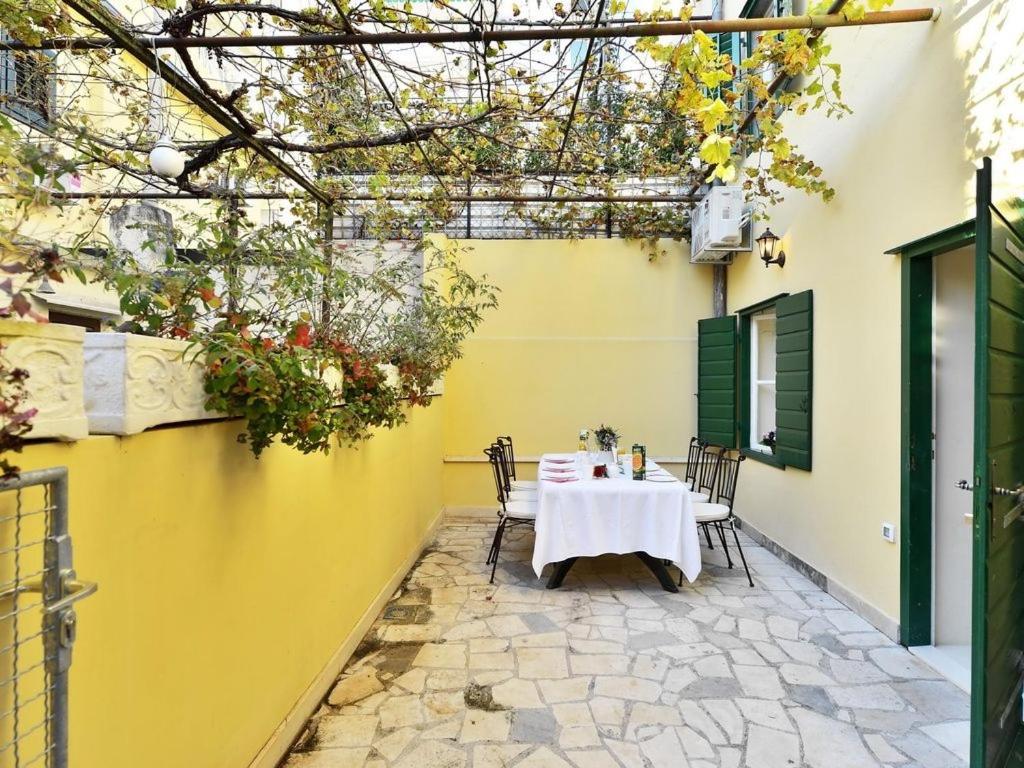 Villa Omiš Exteriör bild